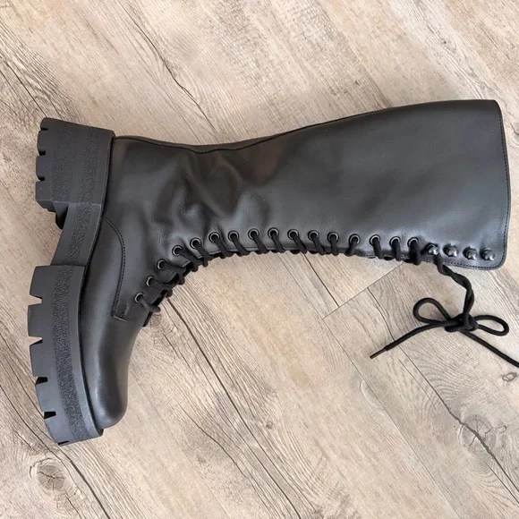 Steve Madden Motto Boots - Picture 5 of 8